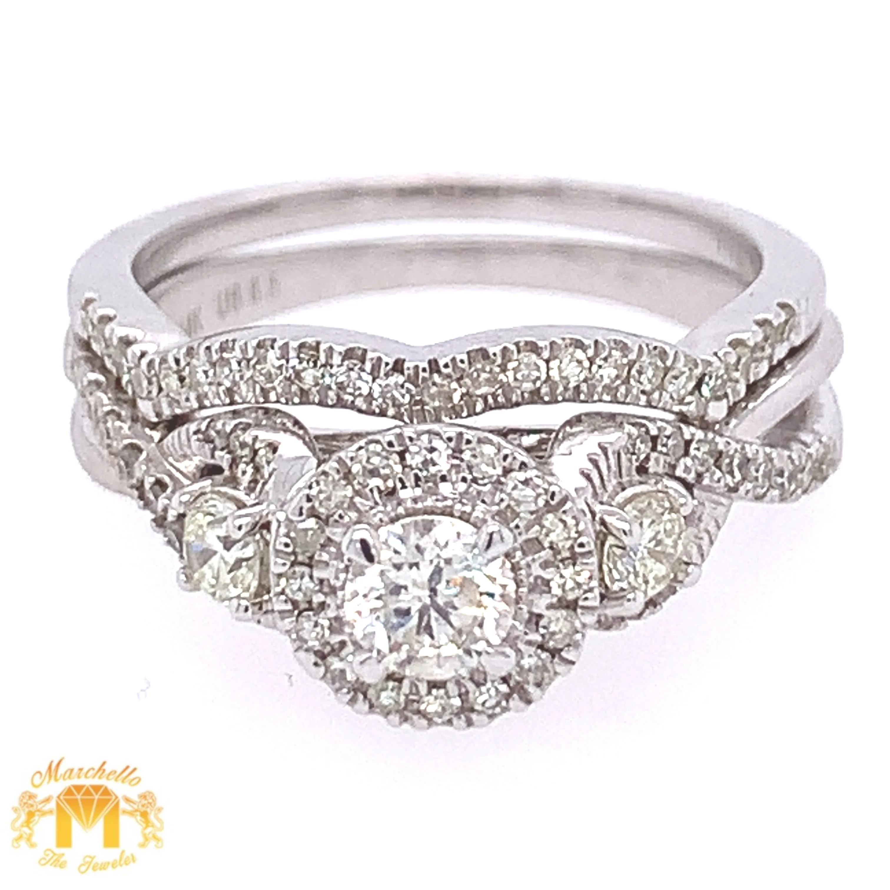 14k Gold 2-piece Wedding Rings Set with Diamond (solitaire center)