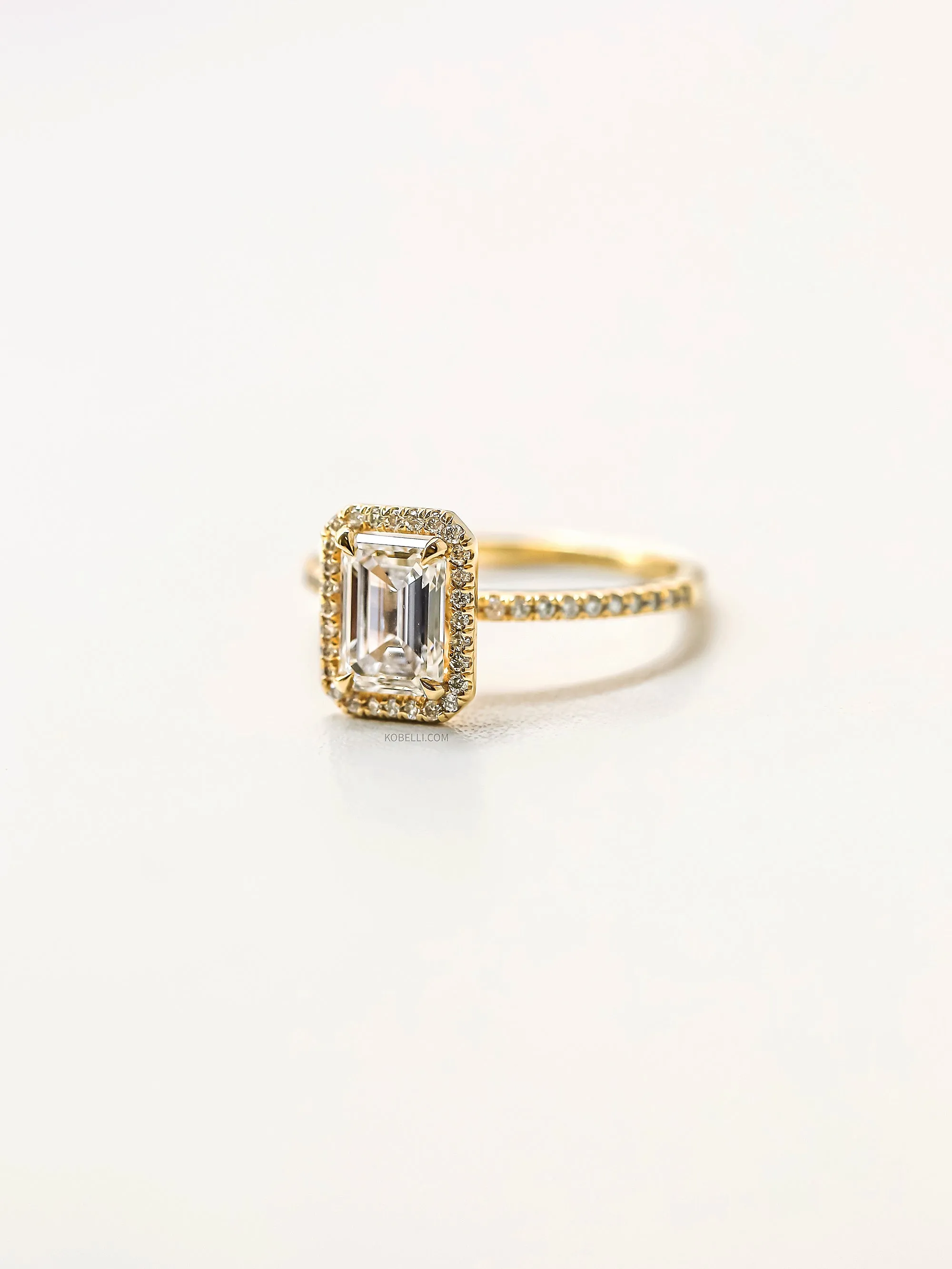 1.7ct Petite Emma Ring (IGI)