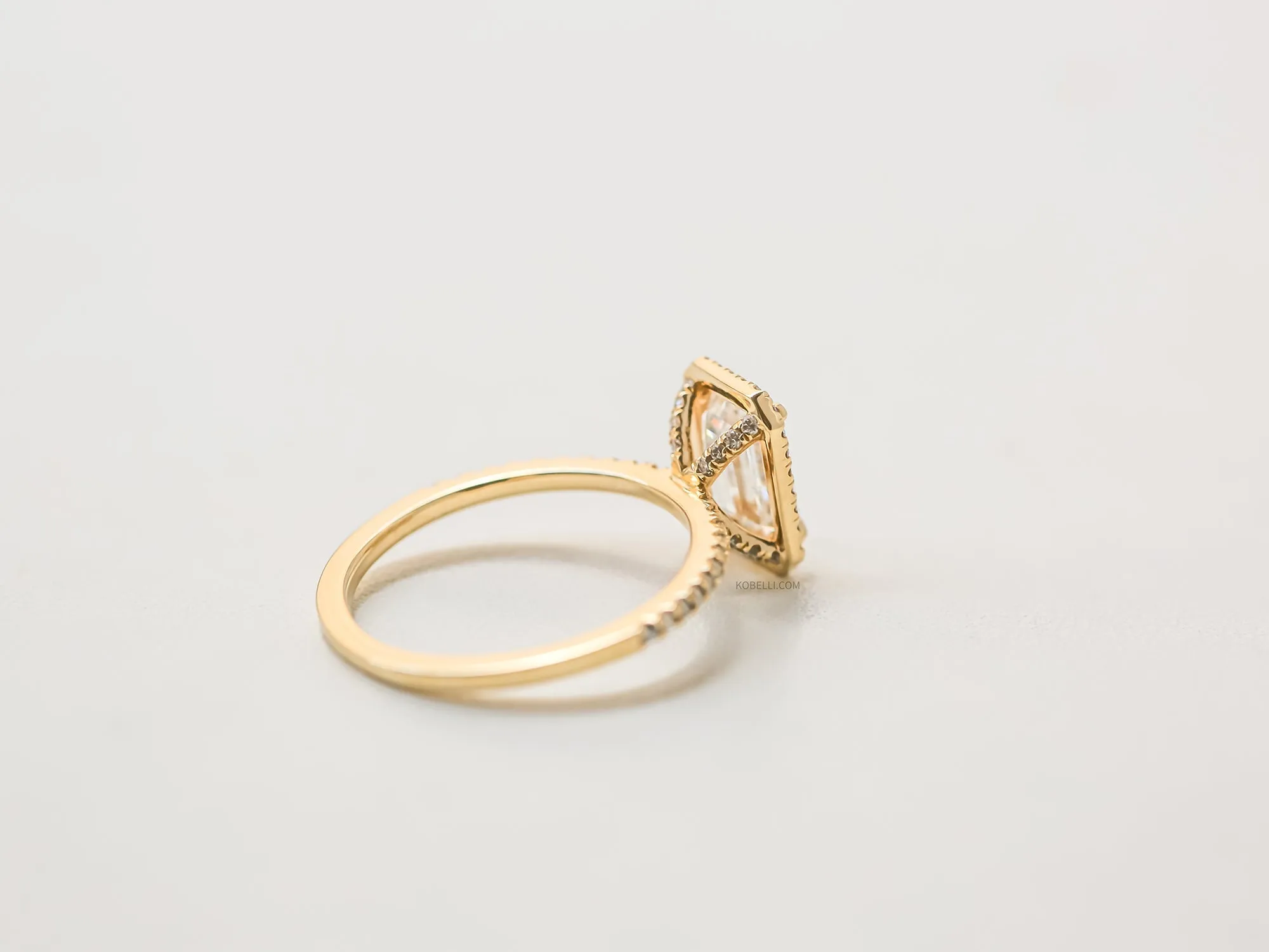 1.7ct Petite Emma Ring (IGI)