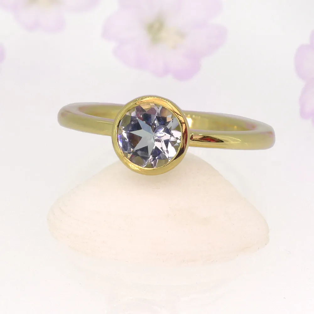 18ct Gold Aquamarine Solitaire Ring