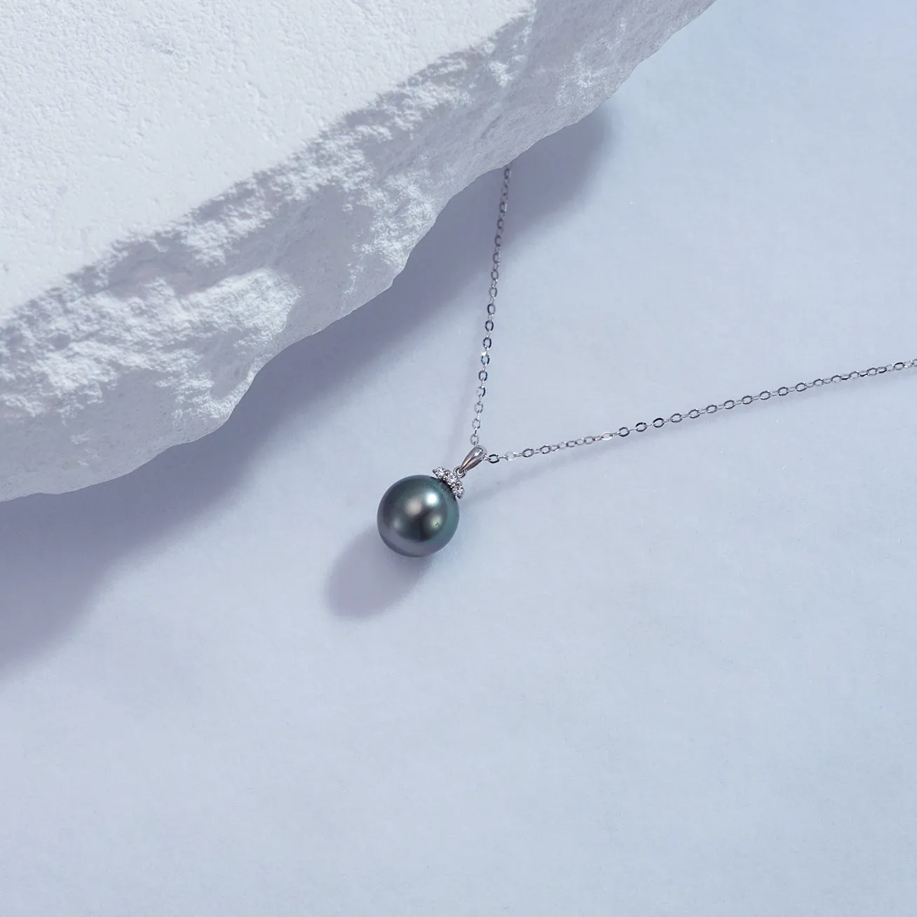 18K Solid Gold Saltwater Tahitian Pearl Necklace KN00051