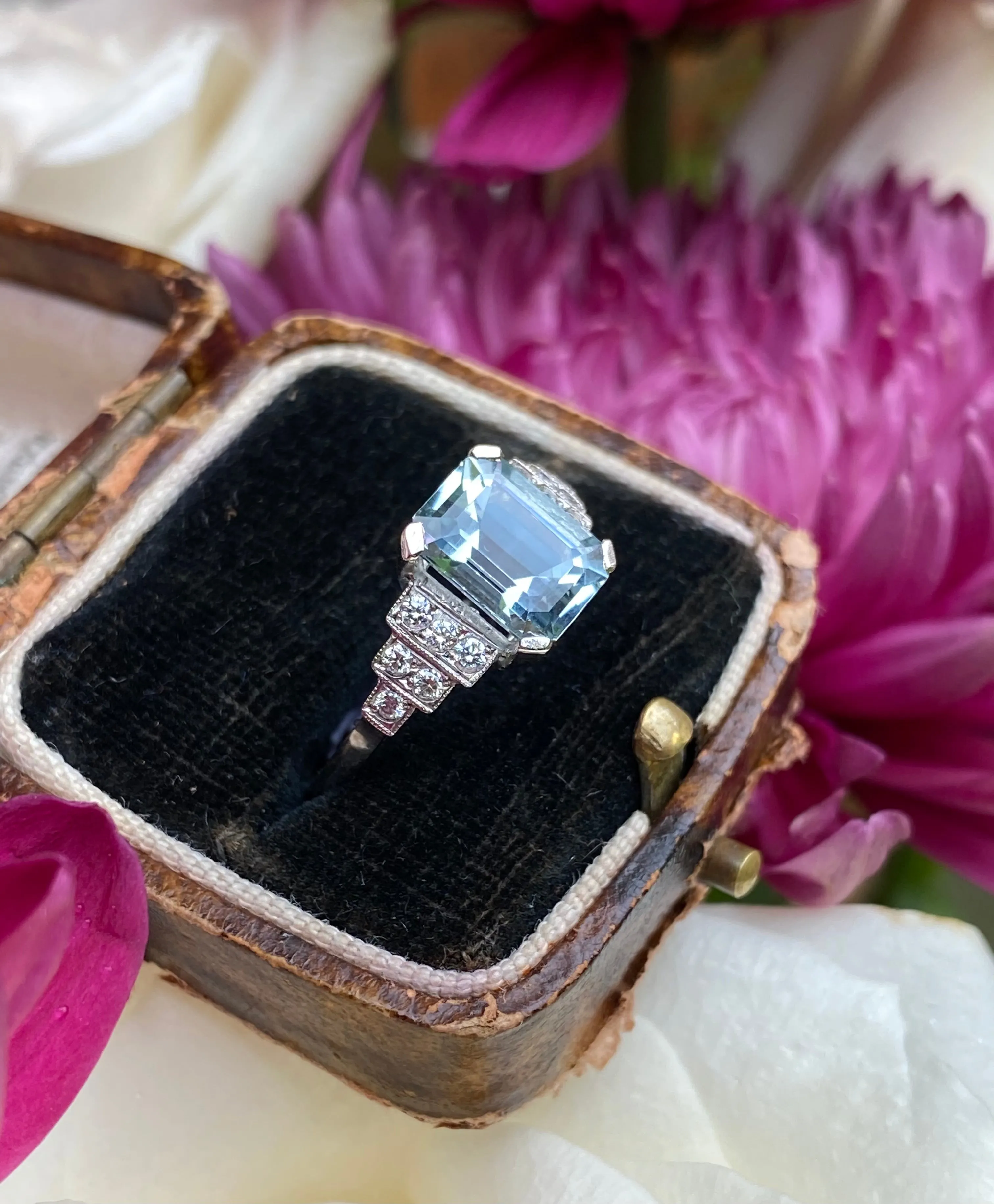 Art Deco Aquamarine and Diamond Ring Platinum 0.25ct   1.90ct
