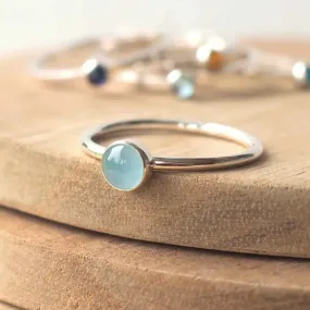 Cloudy Aquamarine Ring: Round Band with 5mm stone
