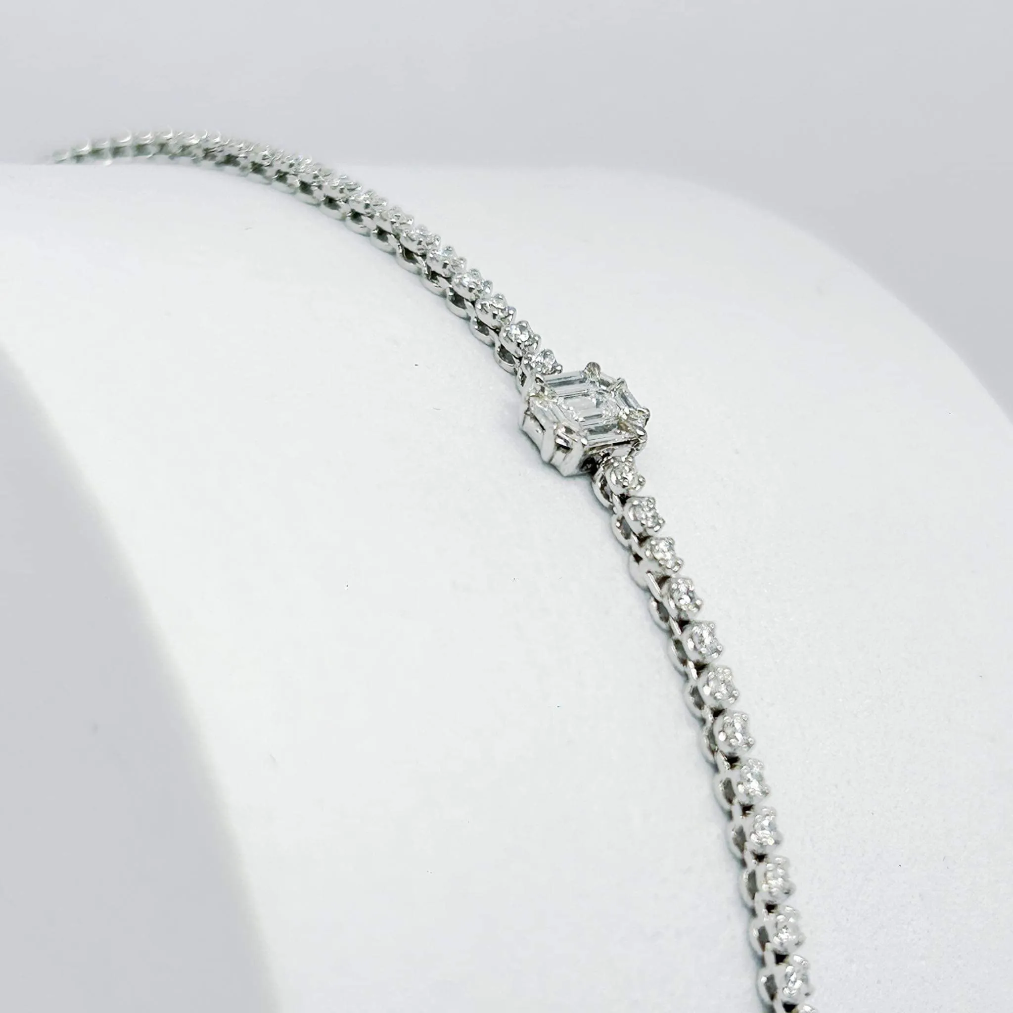 Emerald Invisible Setting Pie Cut Tennis Diamond Bracelet 18kt