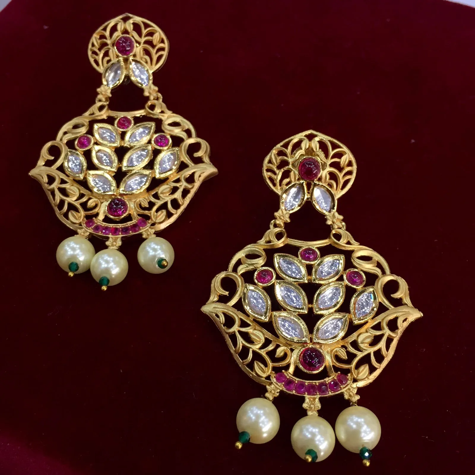 kundan Earrings 294020