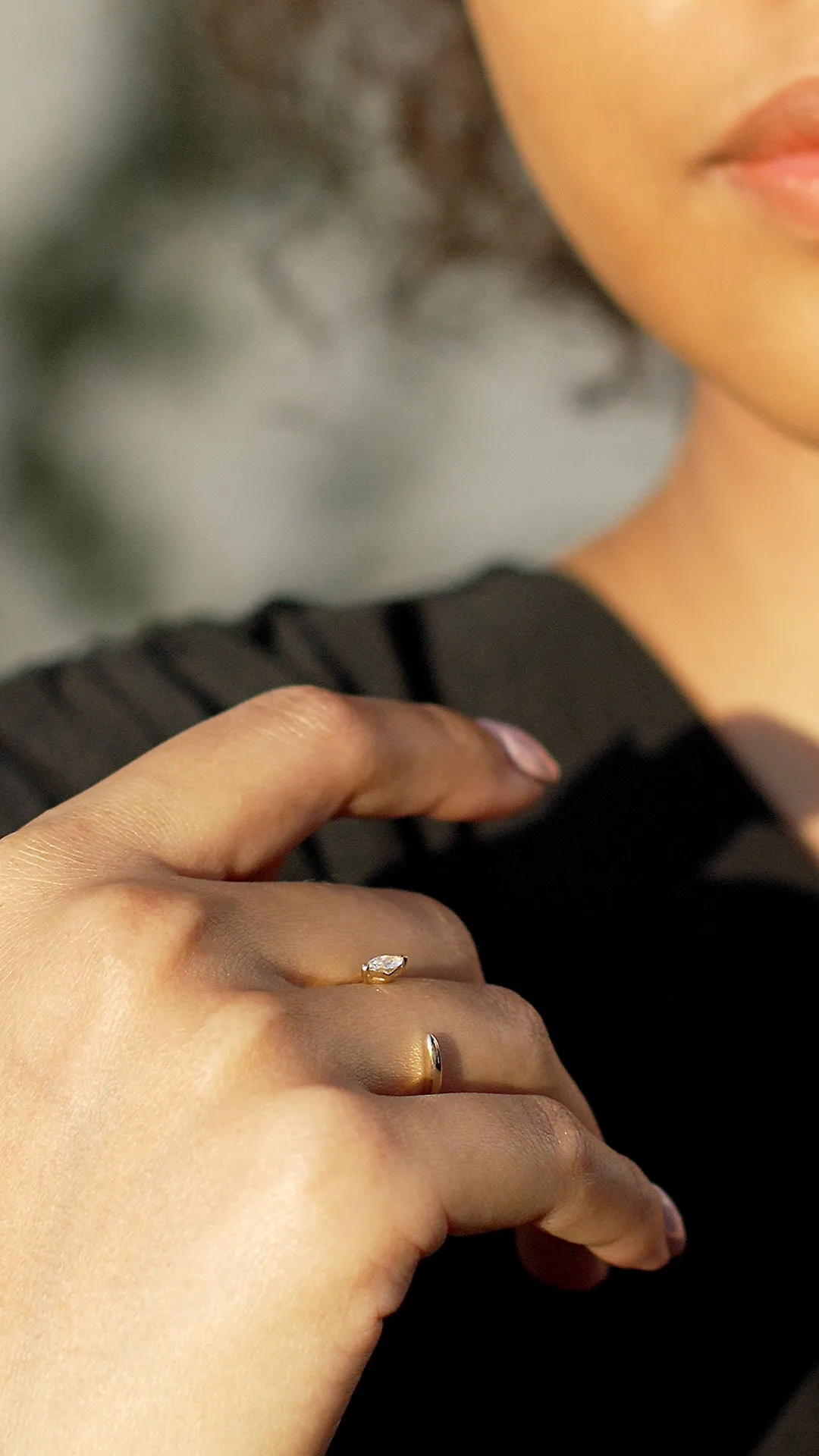 Mia Ring 9K Yellow Gold