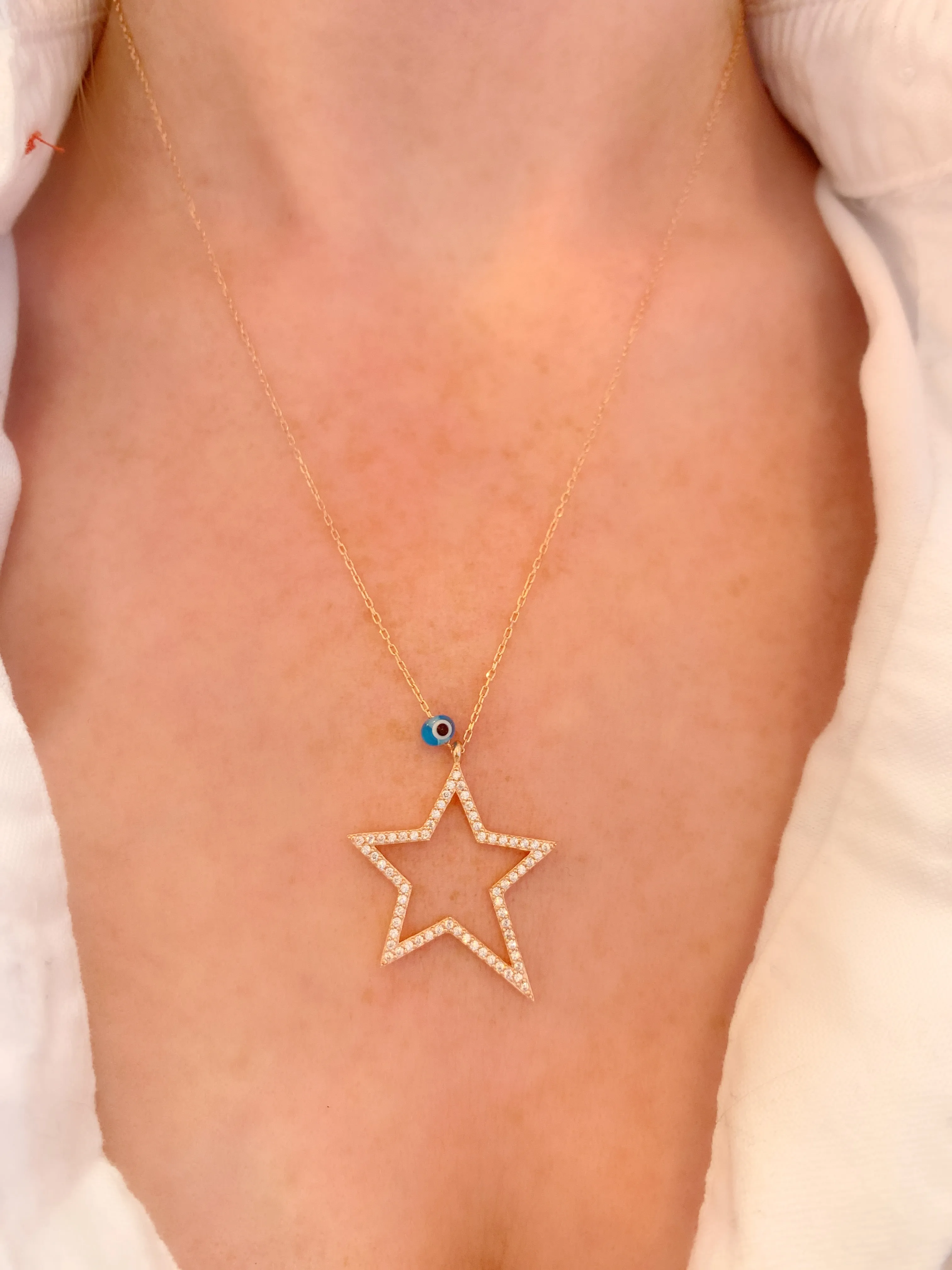 Moody Star Necklace