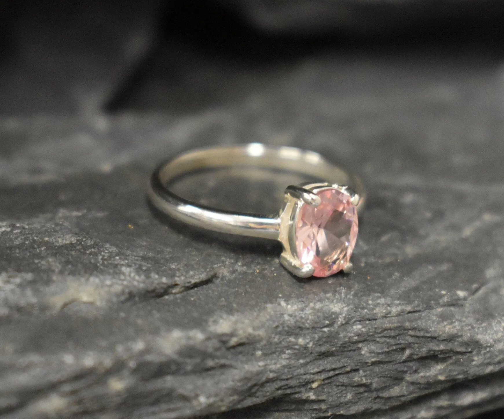 Morganite Ring - Pink Solitaire Ring - Oval Morganite Ring