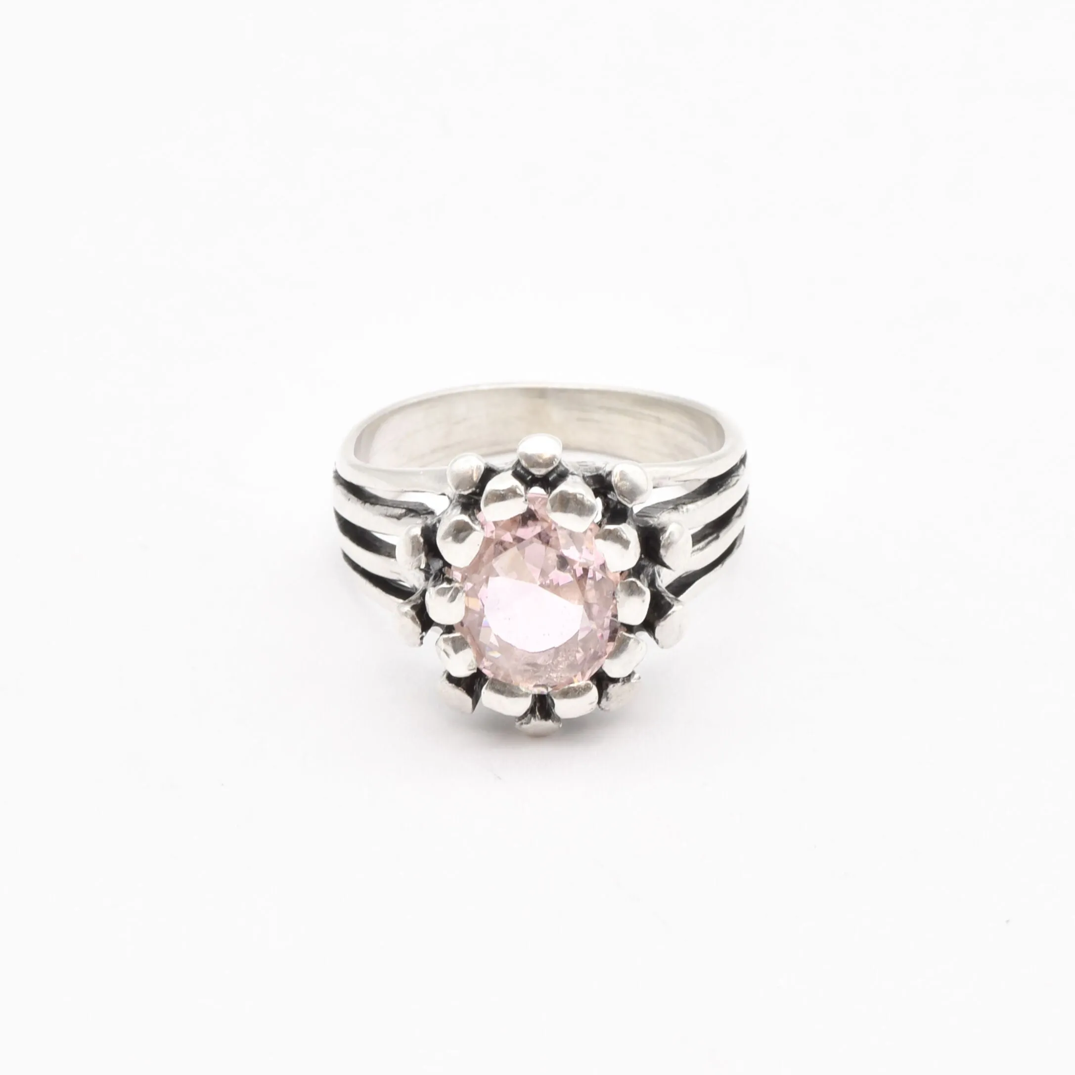 Morganite Silver Ring - Pink Flower Ring - Oval Morganite Ring