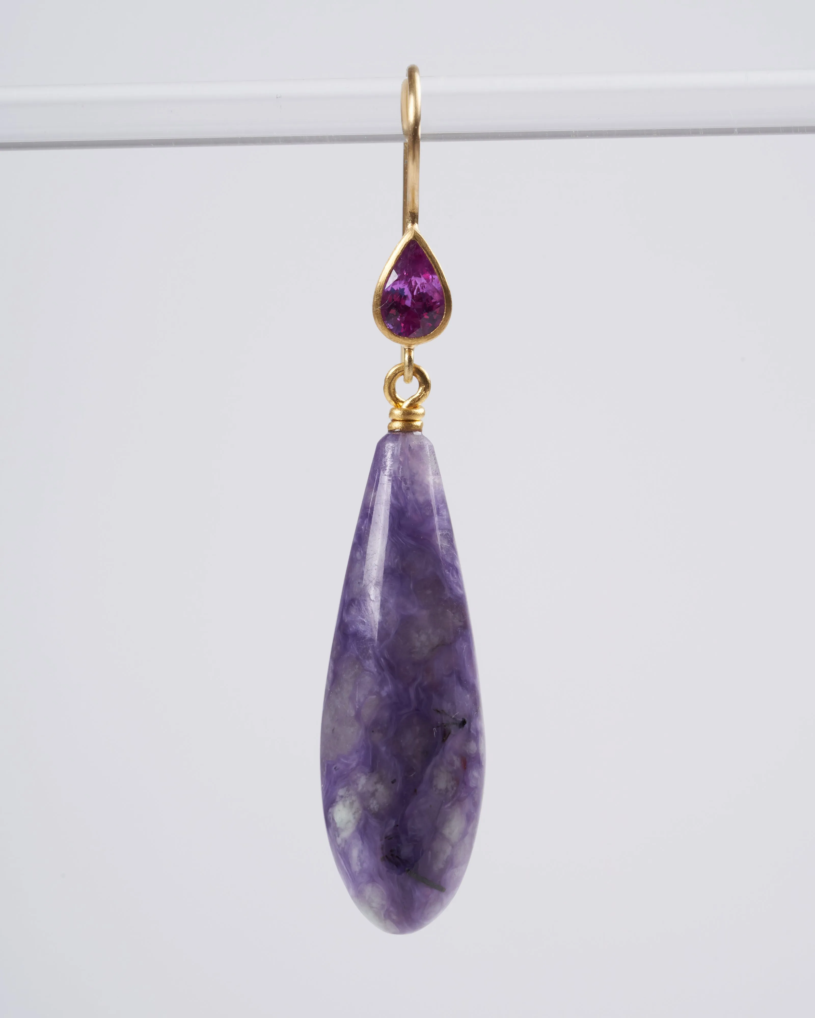 ofk apple and ear wire magenta sapphire with chorite 22/18k yg - purple