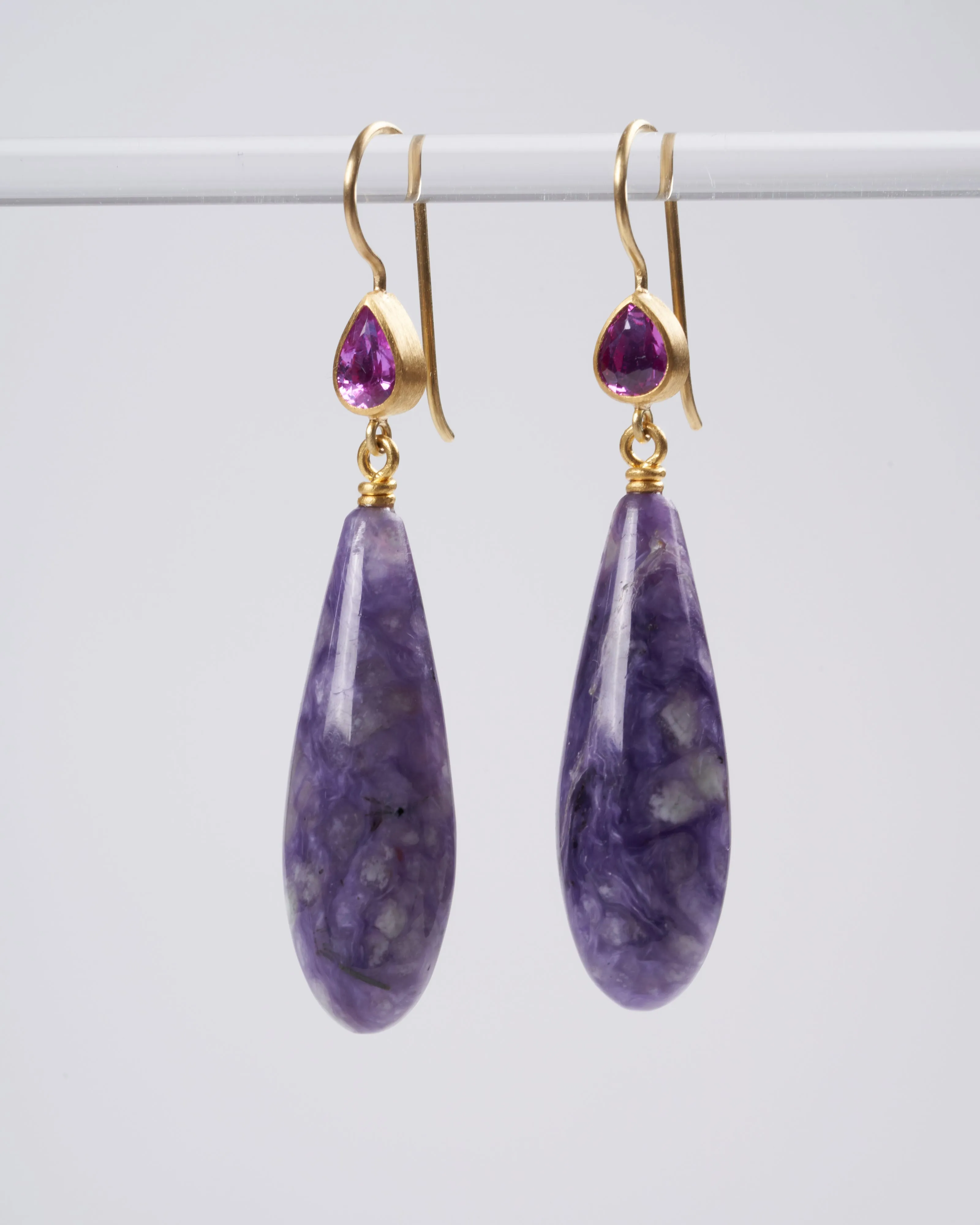 ofk apple and ear wire magenta sapphire with chorite 22/18k yg - purple