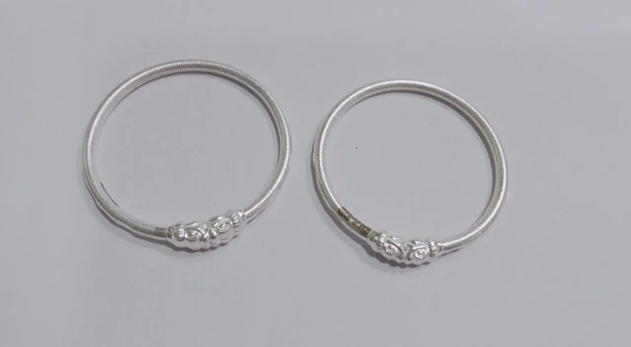 Pushker Badri Sarraf Plain Silver Kada