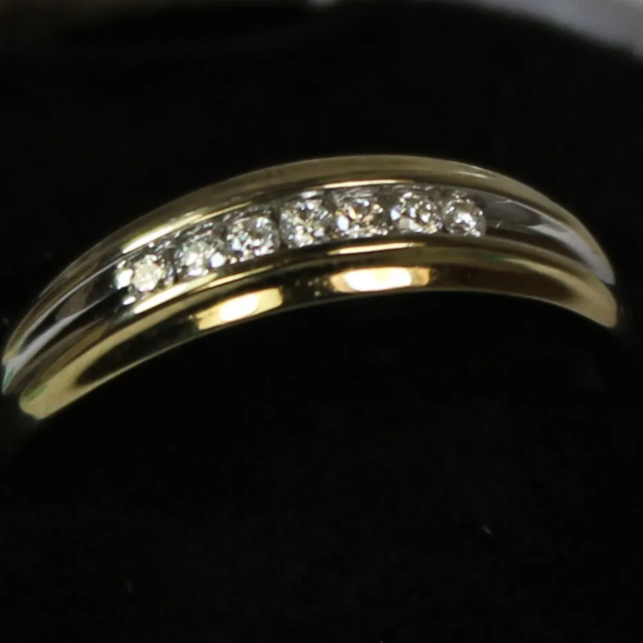 R0065: 10k 3 set wedding rings. 0.60ct total diamond weights.