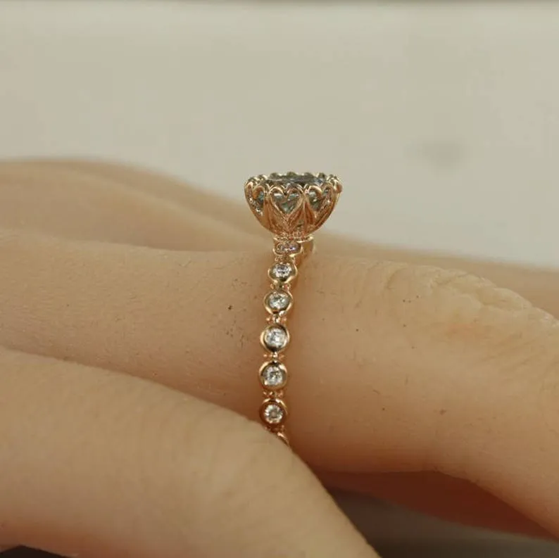 Unique Heart Setting Aquamarine and Dimamond Gold Enagement Ring in 14K Rose Gold